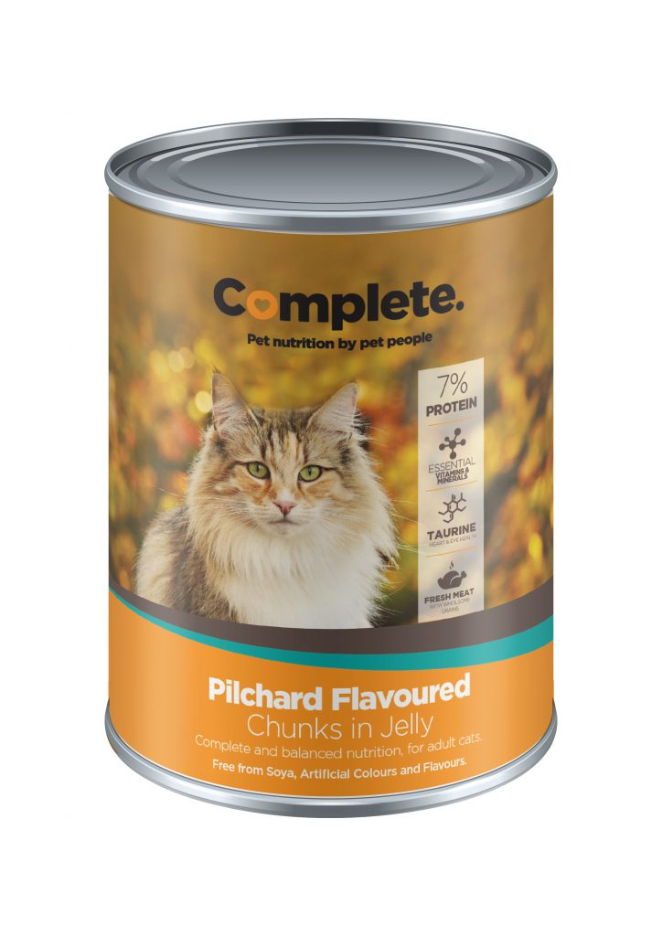 COMPLETE Cat Food Tin Pilchard Chunks 385g