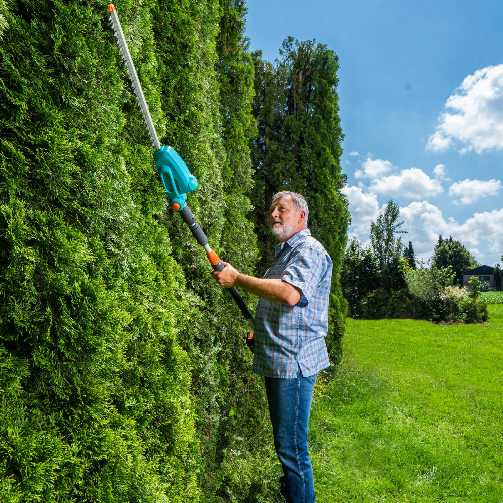 GARDENA Battery Hedge Trimmer Telescopic 42/18V P