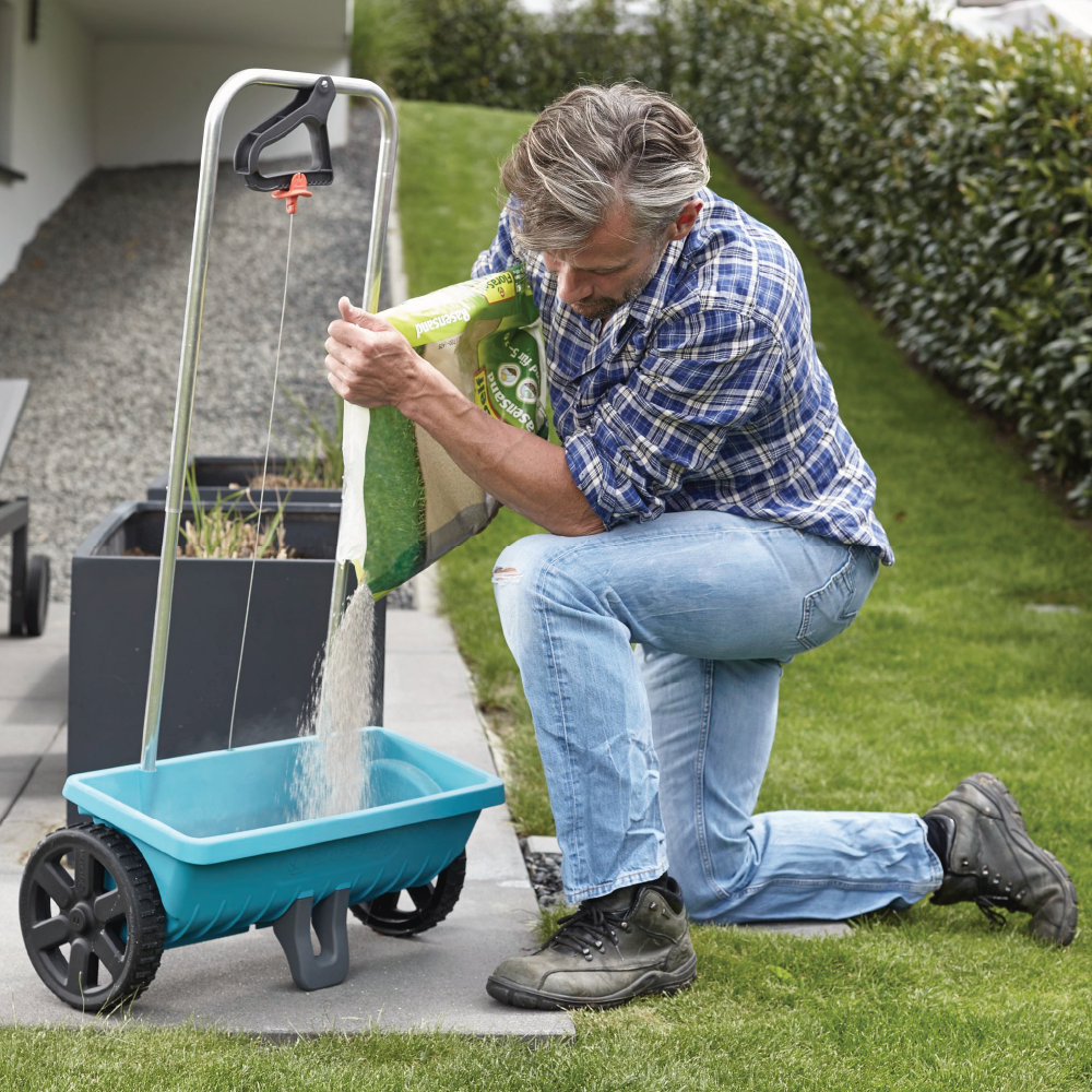 GARDENA Spreader Large 12,5 Litre