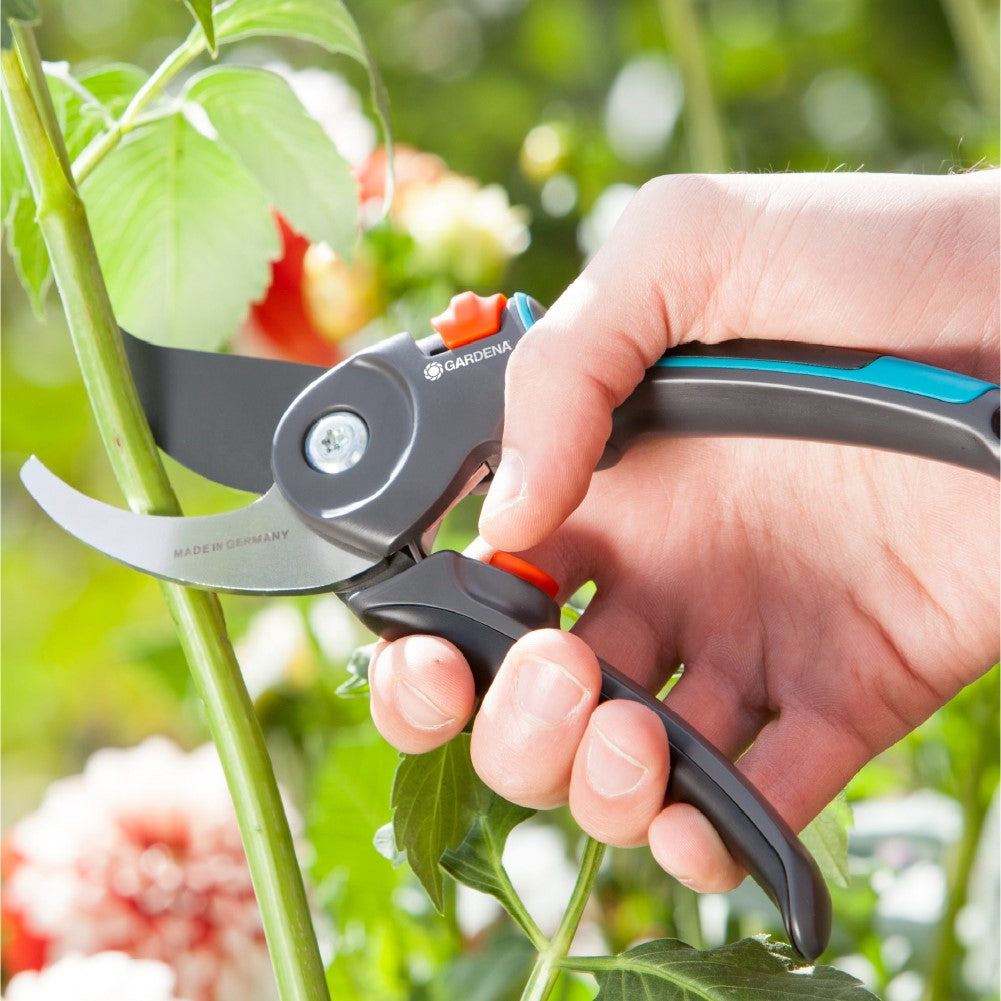 GARDENA Comfort Secateurs Bypass