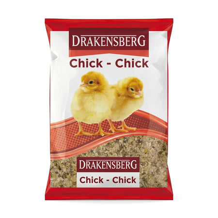Drakensberg Chick Chick No1 poultry feed package featuring two yellow chicks on a red and white bag.