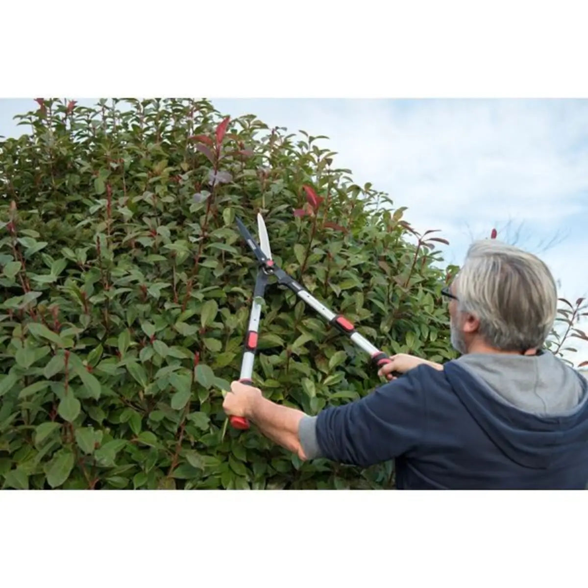Telescopic aluminum hedge shears
