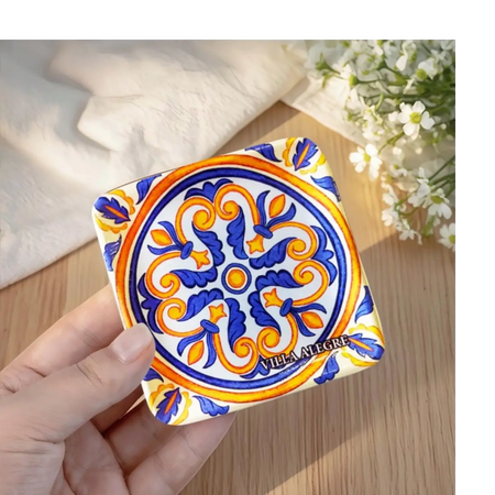 Decorative ceramic trinket dish