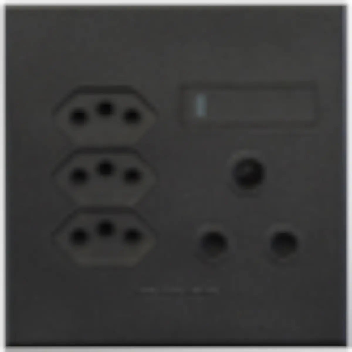 Majortech triple socket outlet