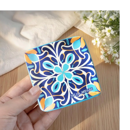 Decorative ceramic trinket plate