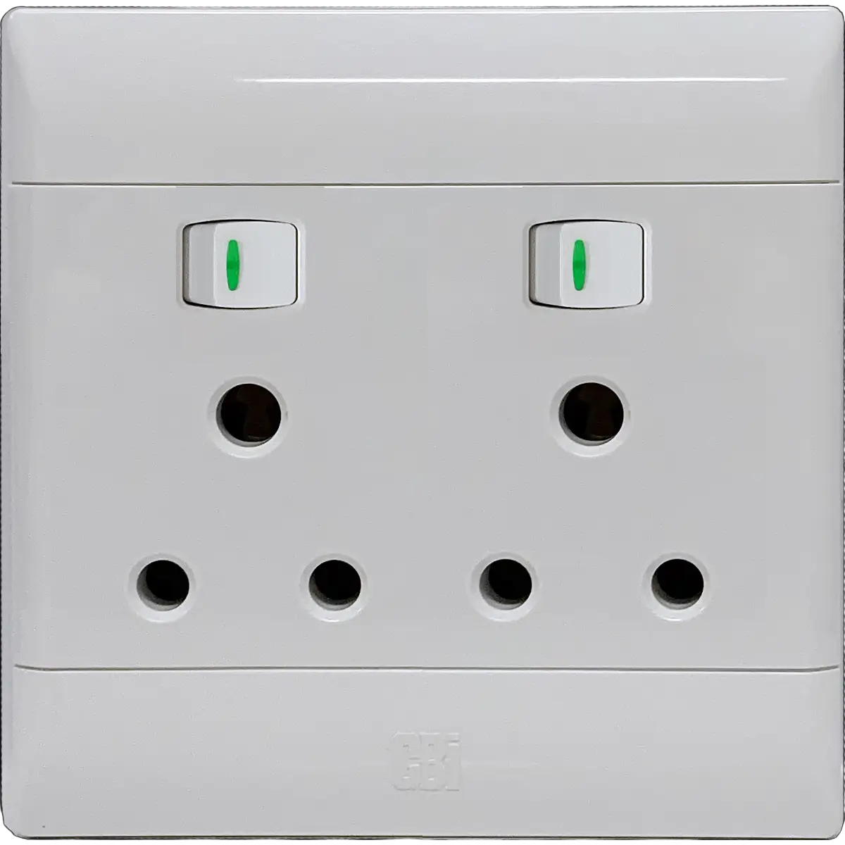 White double 4x4 socket
