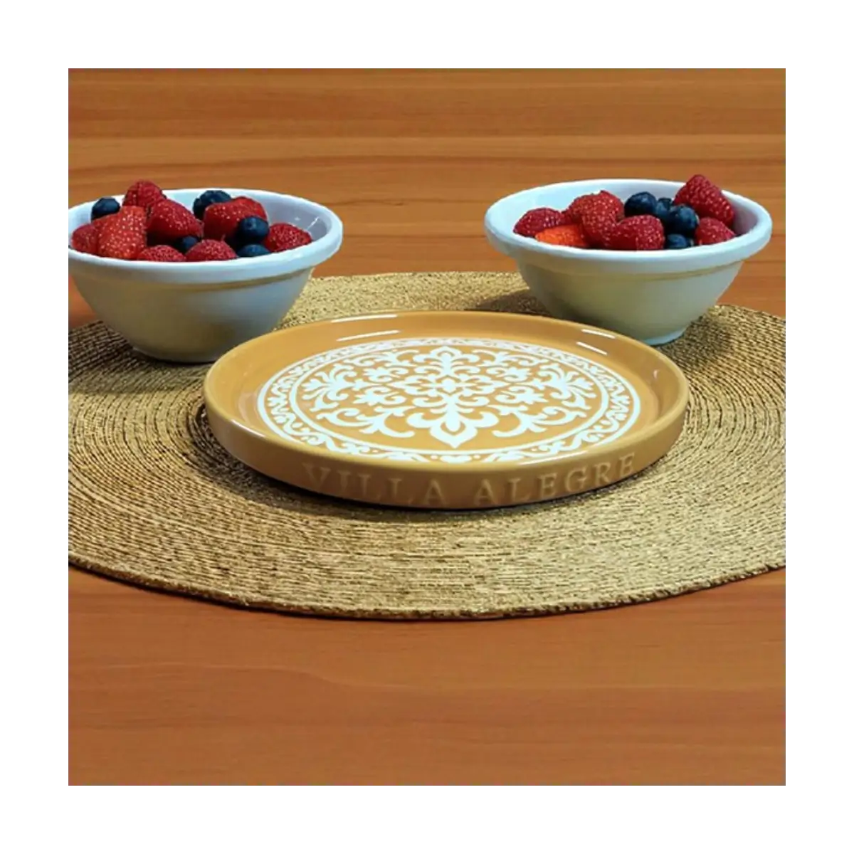 Stackable flat cake plate