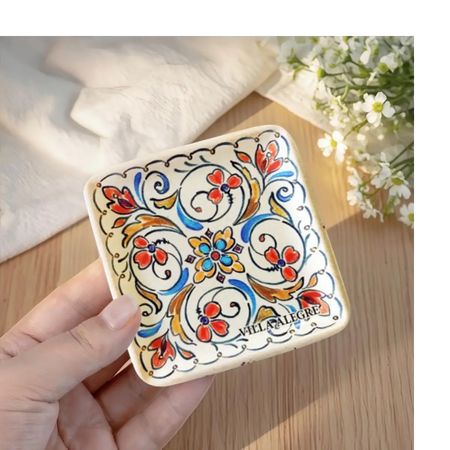 Decorative ceramic trinket plate