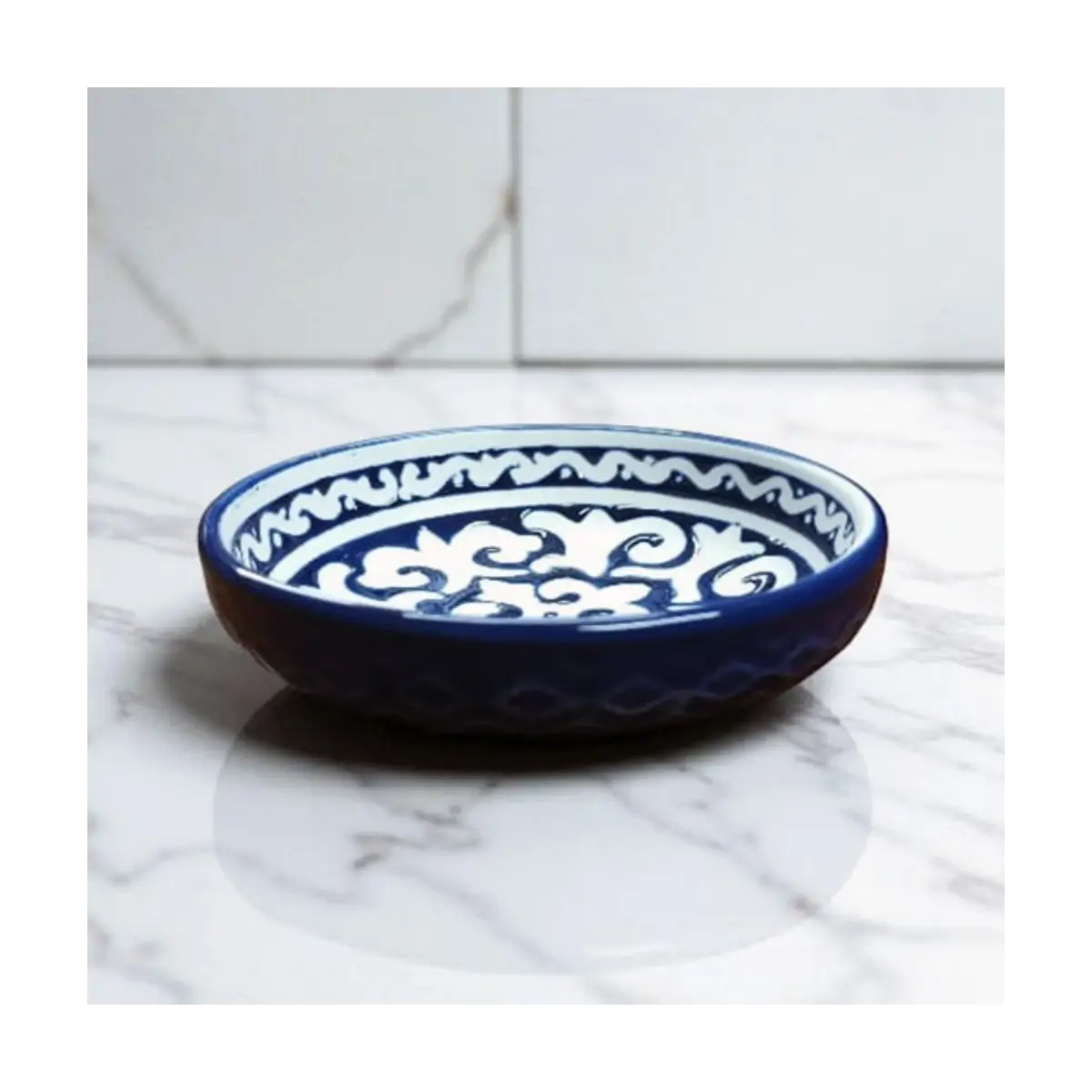 Embossed ceramic dish 12cm
