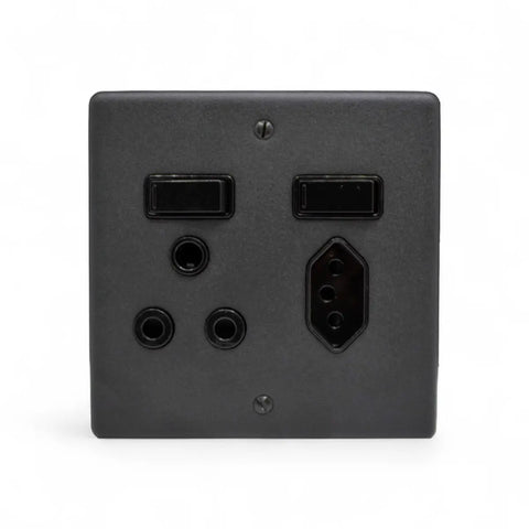 Lesco 100X100Mm 16A/Iec Mono Matt Black Switch Socket