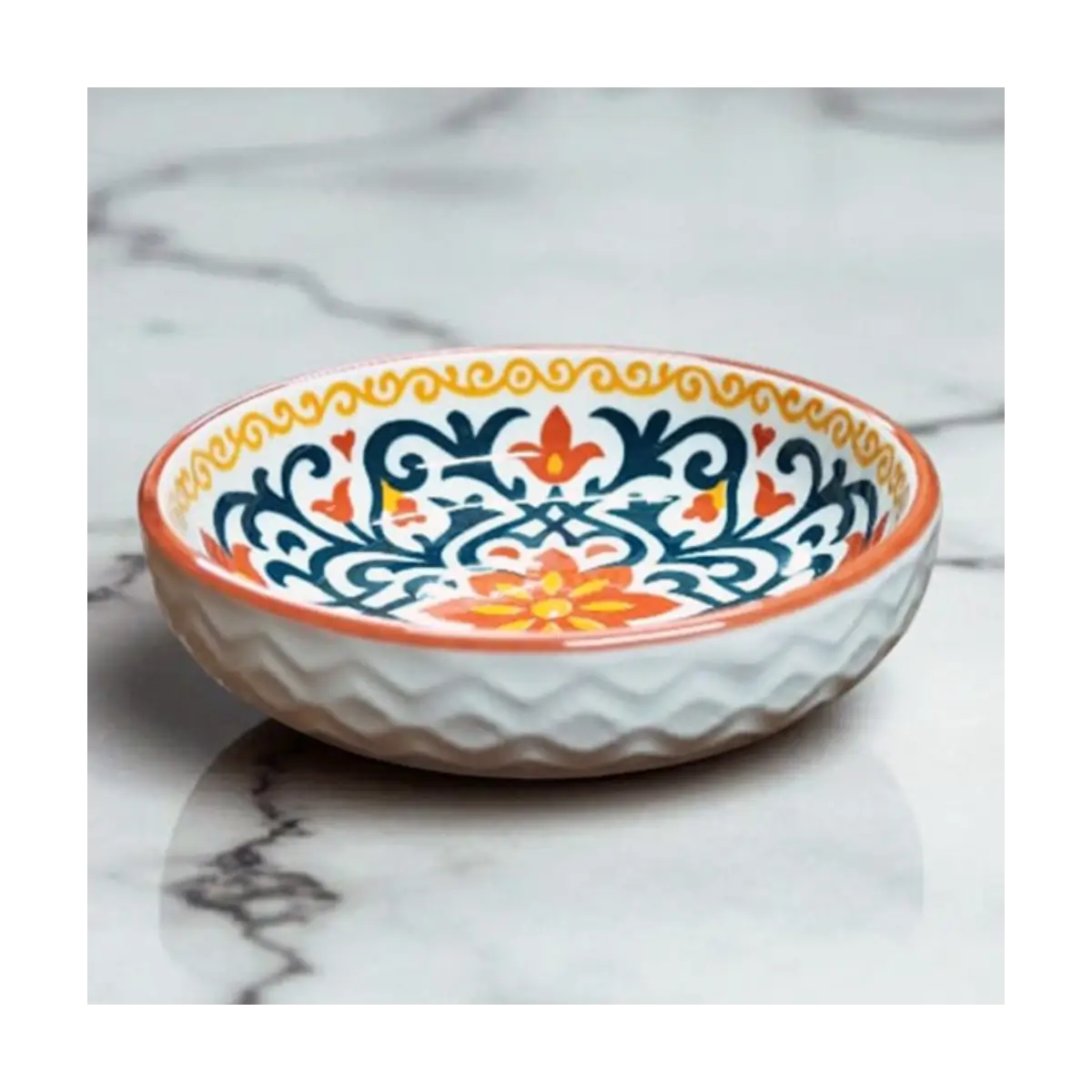 Embossed ceramic dish 15cm