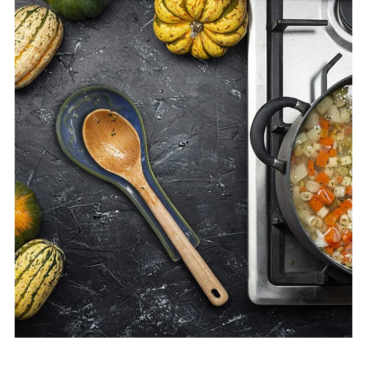 Ceramic spoon rest for cooking