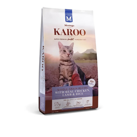 Montego Karoo Adult Cat Food, Chicken & Lamb recipe, in a white and blue bag featuring a grey tabby cat.