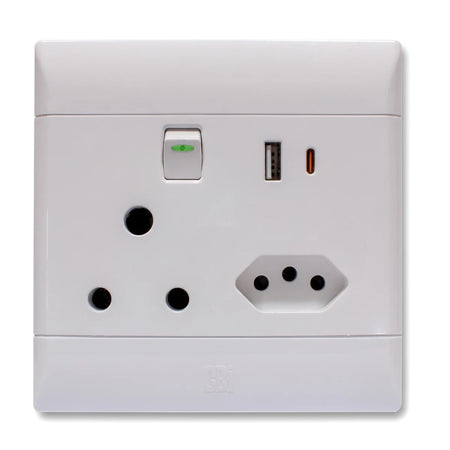 White Usb Type A&C plug socket with three-pin round, two-pin flat, USB-A, and USB-C ports, and an on/off switch.