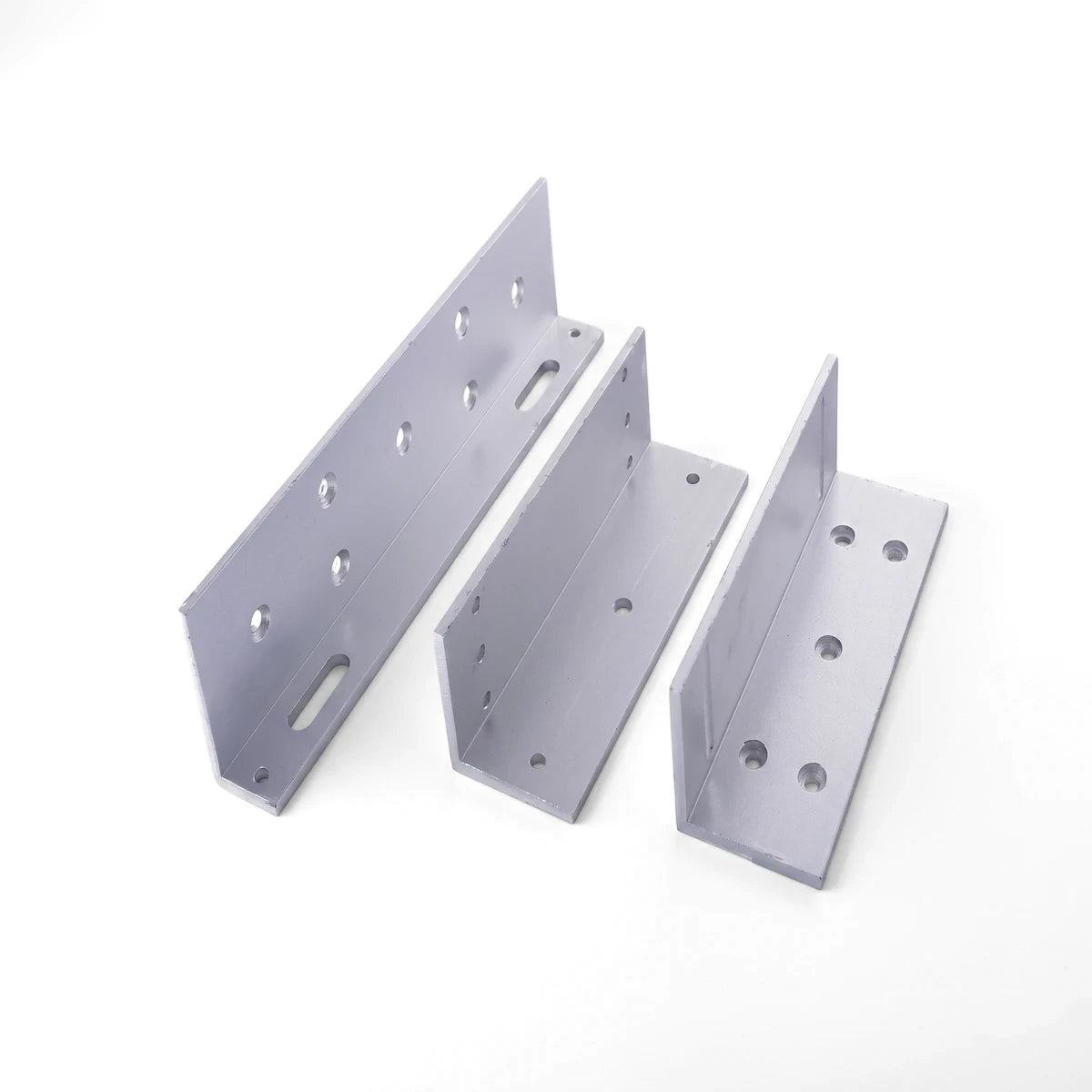 Three silver L-shaped ZL brackets for 280kg magnetic lock, featuring multiple mounting holes, displayed in varying sizes.